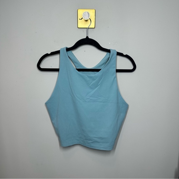 Athleta Conscious Crop Tank Top In Cornflower Tea Blue D-DD Cup - Picture 2 of 4
